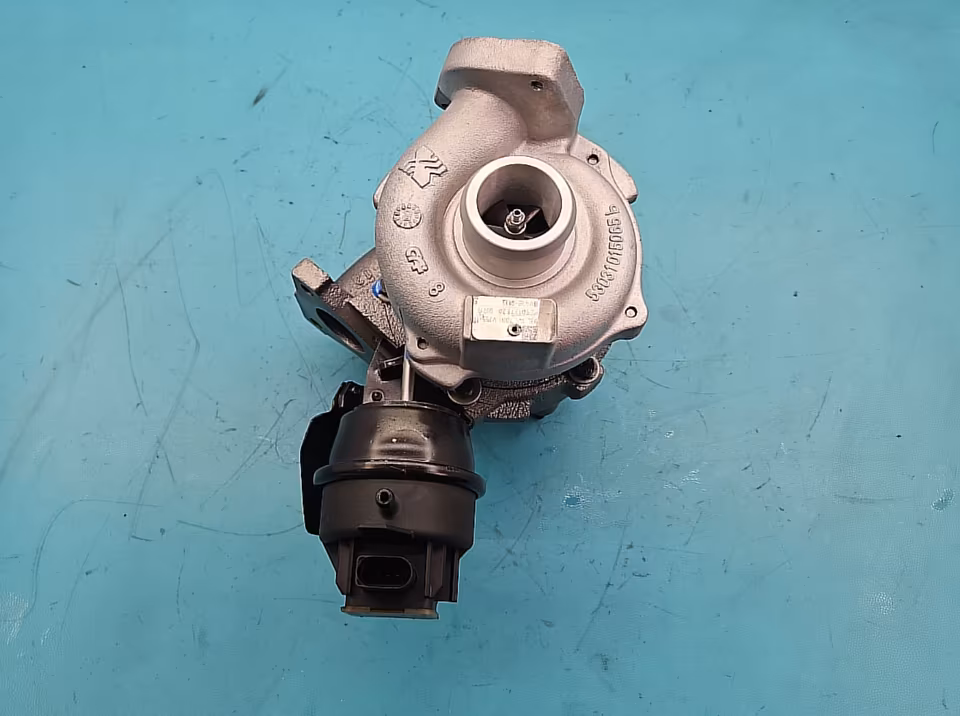Überholter Turbolader AUDI A4 B8 03L145702H 2.0 TDI (CAGA)