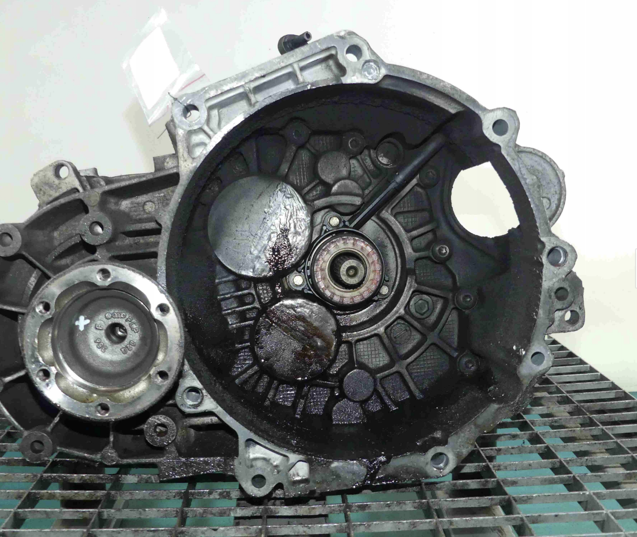 Getriebe LWR VW CADDY III 2.0 TDI