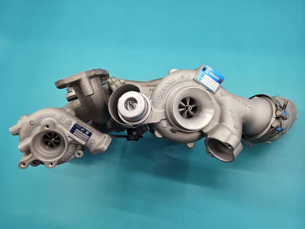 Überholter Turbolader VOLVO V40 II 12- TWIN TURBO 2.0 D4