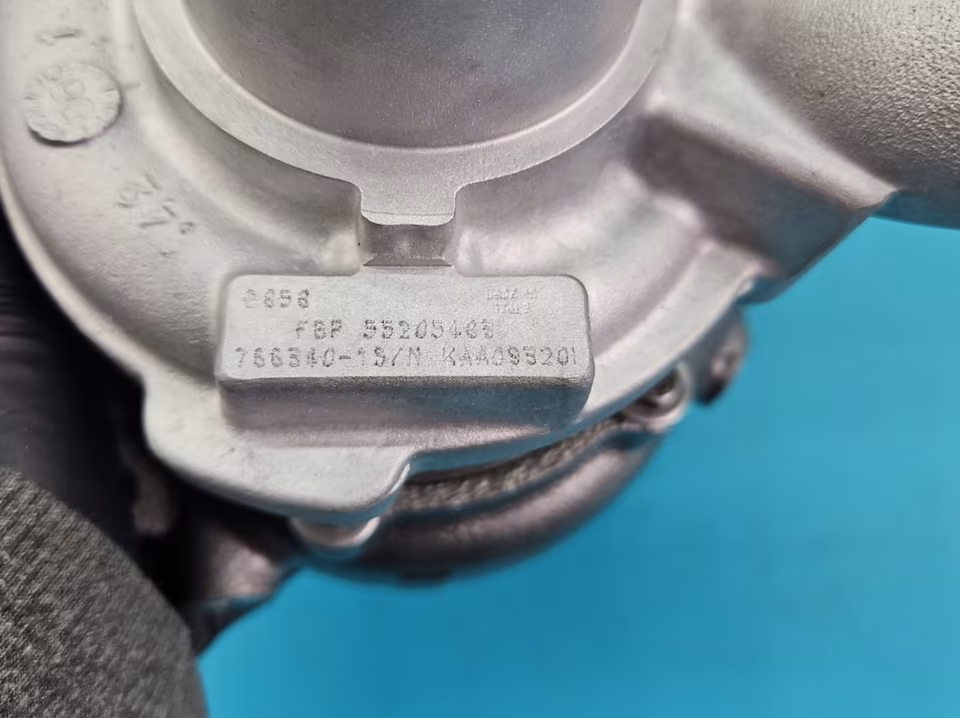 Überholter Turbolader OPEL ASTRA III H 55205483 1.9 CDTI
