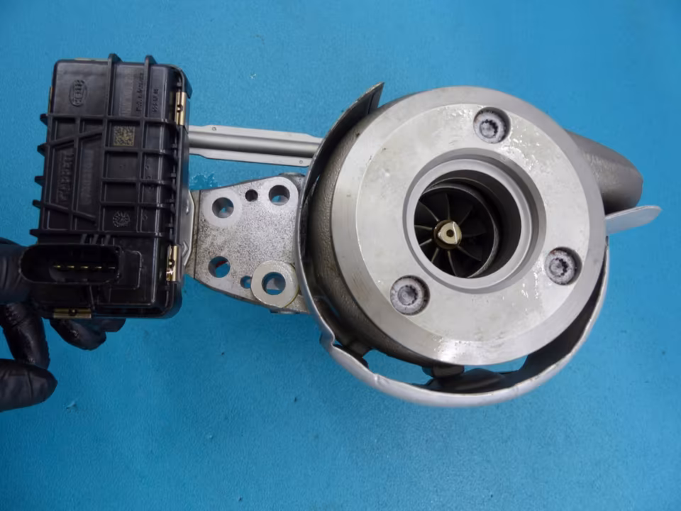 Überholter Turbolader VW PHAETON 5.0 TDI V10 GT1052V