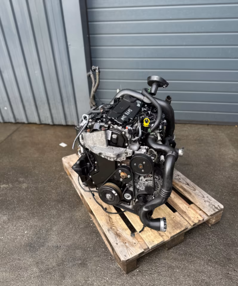 RENAULT 2.3 DCI M9T670 MASTER Nissan NV400 Opel Movano