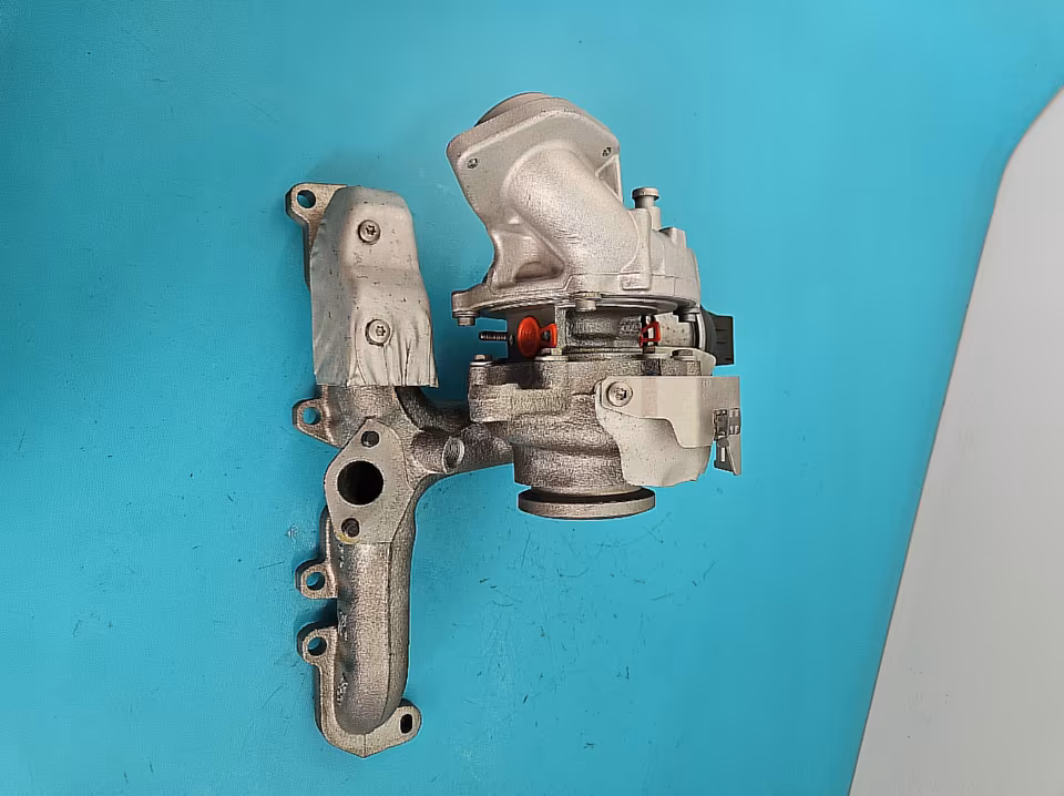 Überholter Turbolader  PASSAT B7 03L253056T 2.0 TDI