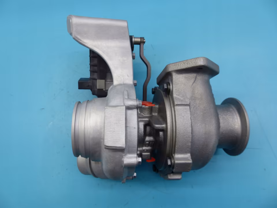 Überholter Turbolader BMW E87 767378-9 7810189C 7810189