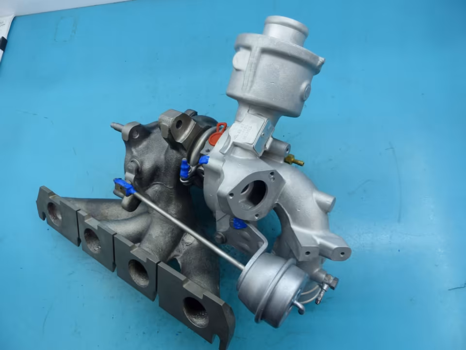 Überholter Turbolader AUDI A5 53039700119 06H145701K