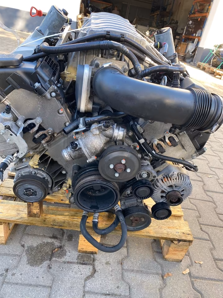 BMW 4.4i N62B44A BMW 7 E65 E66 X5 E53 5 E60